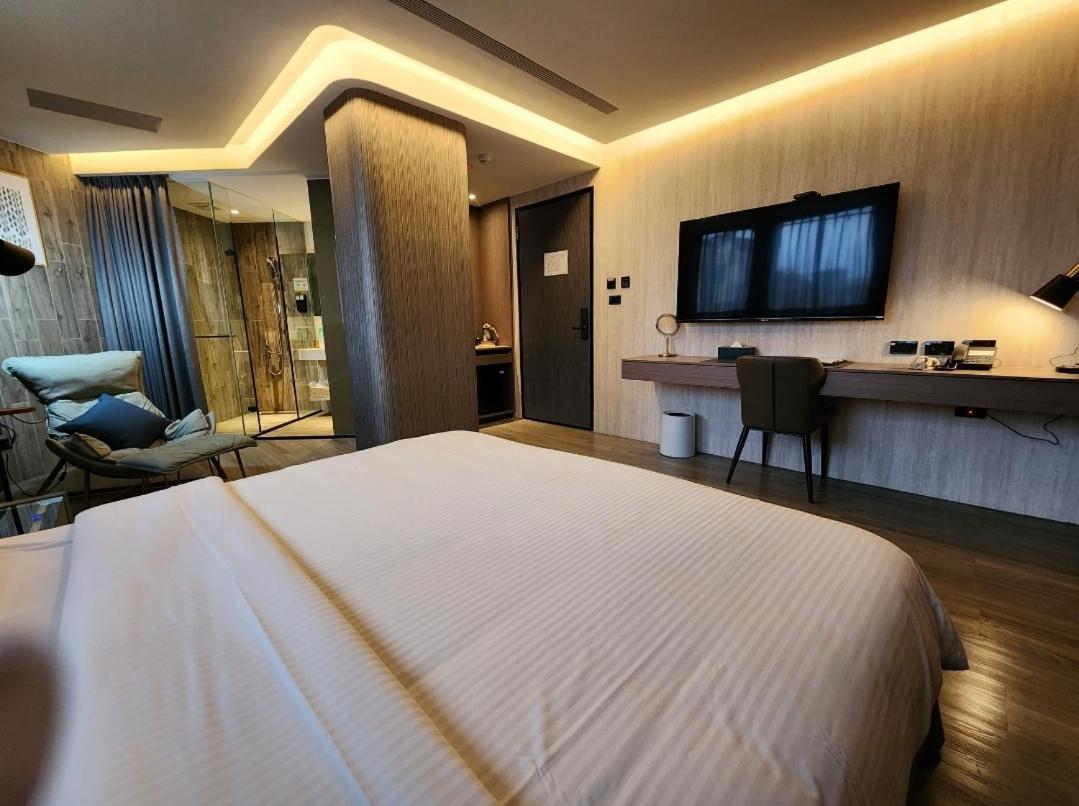 Hualien Pink Corner Hotel Exterior photo